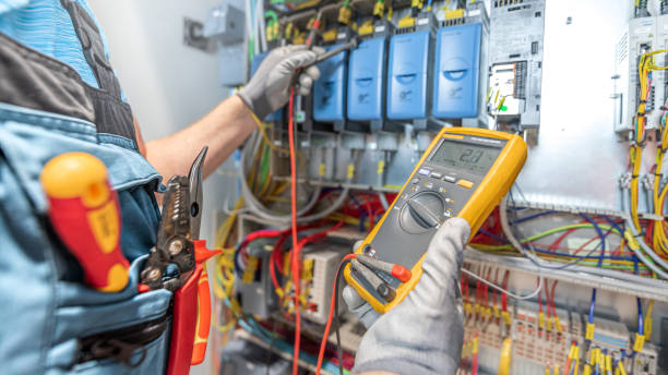Best Circuit Breaker Repair  in Cutler, CA